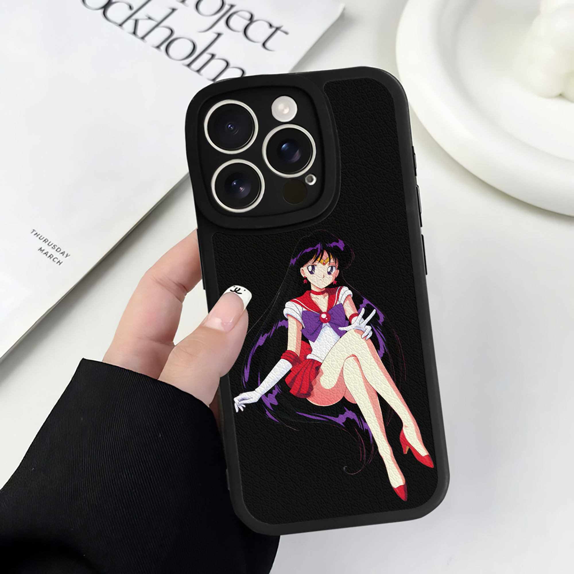 （画像用） 美少女戦士セーラームーン 火野レイ ひの レイ Sailor Moon Hino Rei （セーラーマーズ,Sailor Mars） 【iPhone 16シリーズ対応】シリコンスマホケース（レザー調） 材質：シリコン